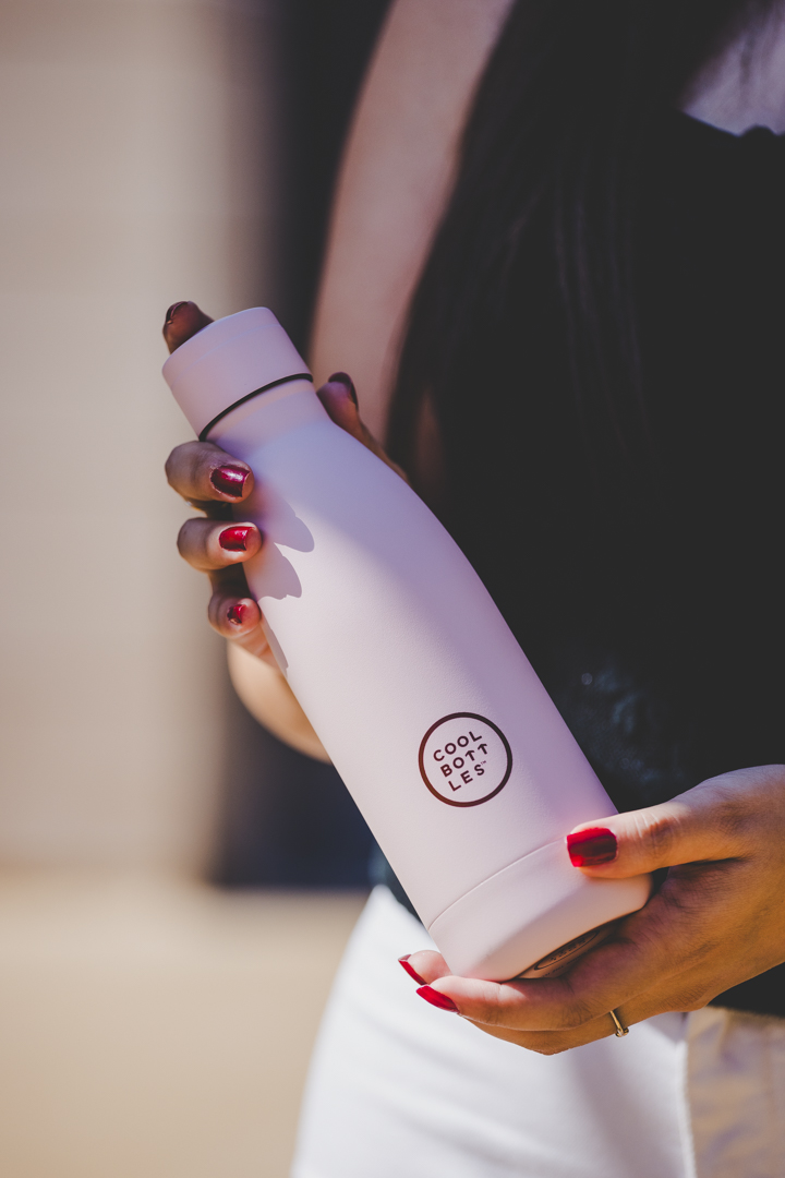 termolahev-cool-bottles-750ml-ruzova-na-prochazce